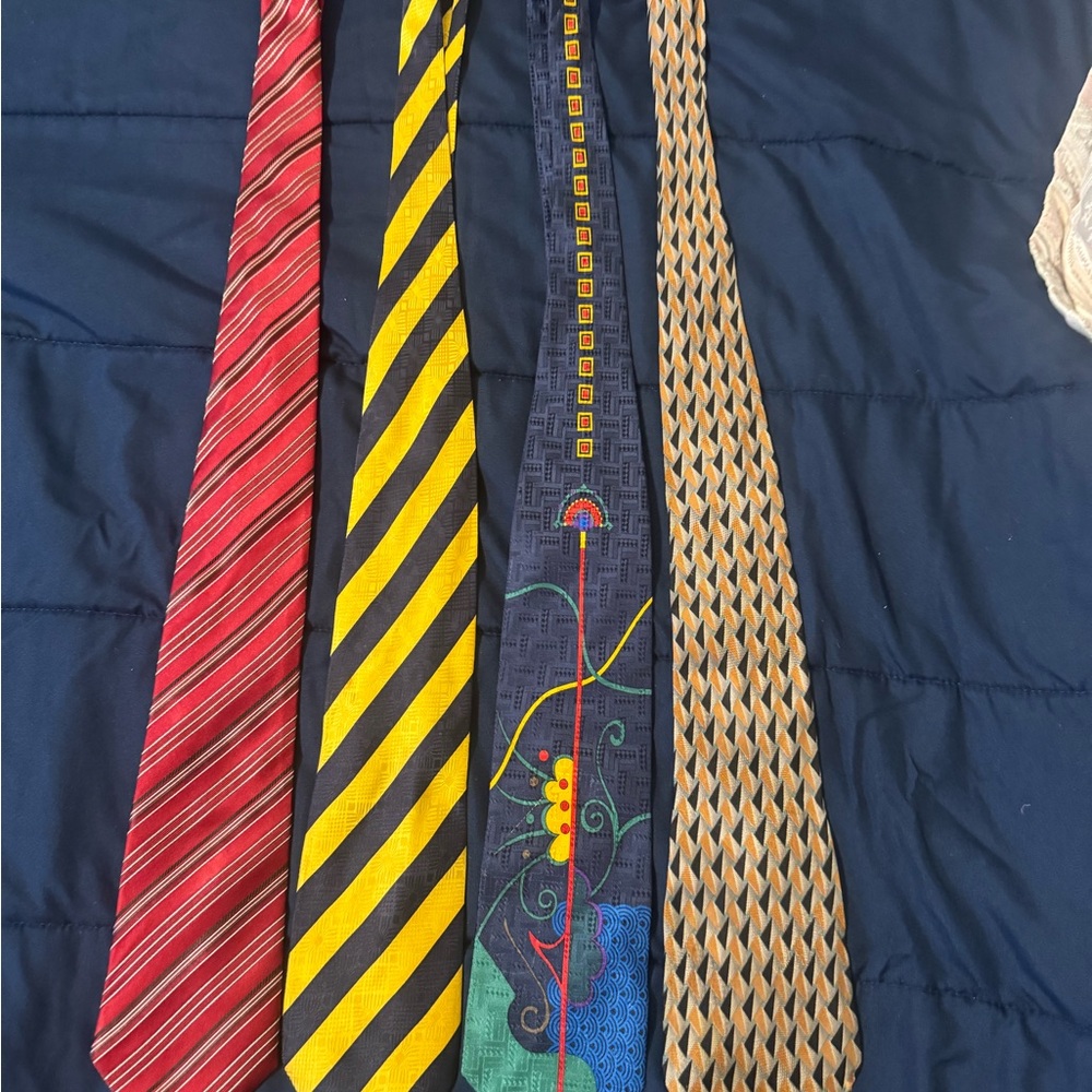 Stylish Multicolor Men's Ties Set